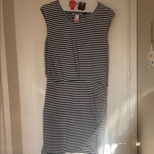H&M Maternity/nursing dress